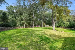 12183 Holly Knoll Cir, Great Falls, VA 22066 - Photo 44