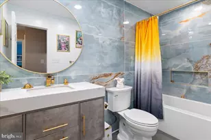 12183 Holly Knoll Cir, Great Falls, VA 22066 - Photo 32