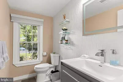 12183 Holly Knoll Circle, Great Falls, VA 22066 - Photo 14