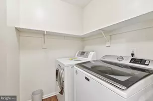 14422 Coachway Dr, Centreville, VA 20120 - Photo 10