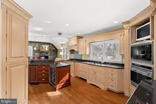 714 Seneca Rd, Great Falls, VA 22066 - Photo 14