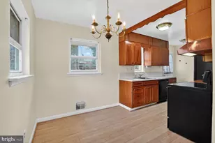 3601 Crest Dr, Annandale, VA 22003 - Photo 6