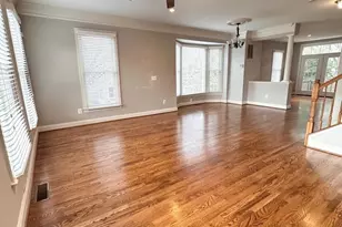 4201 Timber Meadow Dr, Fairfax, VA 22030 - Photo 4