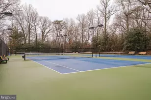 2224 Springwood Dr, Reston, VA 20191 - Photo 28