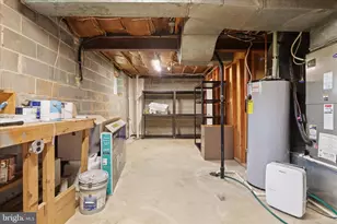 10118 Spinning Wheel Ct, Fairfax, VA 22032 - Photo 24