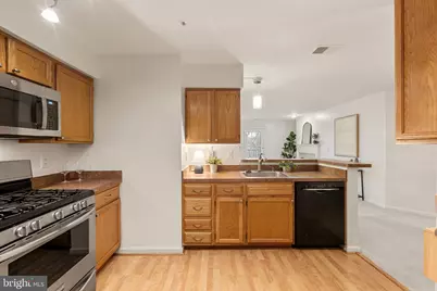 6111 Wigmore Lane #F, Alexandria, VA 22315 - Photo 4