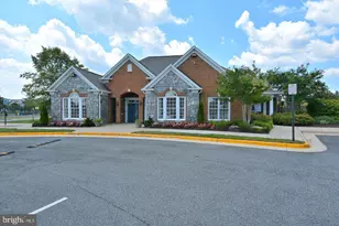 8239 Red Carnation Ct, Lorton, VA 22079 - Photo 32