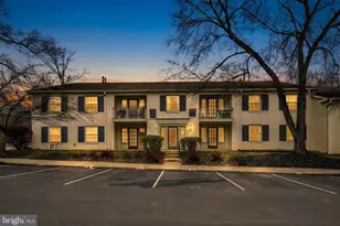 5902-B Queenston St, Springfield, VA 22152 - Photo 2