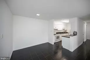 5902-B Queenston St, Springfield, VA 22152 - Photo 6