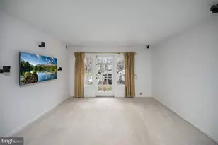 5902-B Queenston St, Springfield, VA 22152 - Photo 10