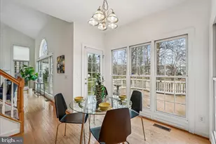 8411 Black Stallion Pl, Vienna, VA 22182 - Photo 16