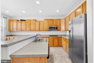 8135 Dove Cottage Court, Lorton, VA 22079 - Photo 4