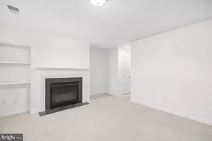 8135 Dove Cottage Ct, Lorton, VA 22079 - Photo 18