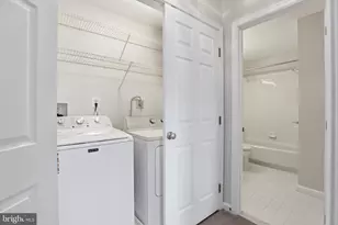 6137 Manchester Park Cir, Alexandria, VA 22310 - Photo 42