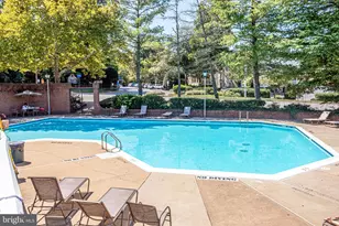 7598 Lakeside Village Dr, Falls Church, VA 22042 - Photo 24