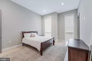 908 Walker Rd, Great Falls, VA 22066 - Photo 24