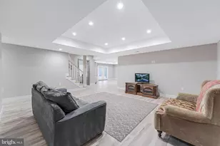 908 Walker Rd, Great Falls, VA 22066 - Photo 32