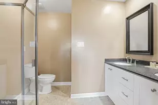 9100 Omar Ct, Fairfax, VA 22031 - Photo 16