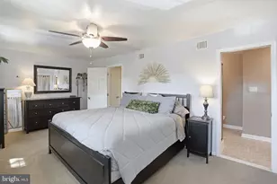 9100 Omar Ct, Fairfax, VA 22031 - Photo 14