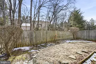 4077 Britwell Pl, Fairfax, VA 22033 - Photo 6