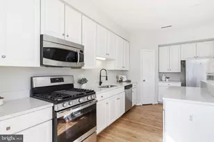 4077 Britwell Pl, Fairfax, VA 22033 - Photo 16