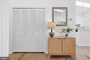 12940 Grays Pointe Rd, Fairfax, VA 22033 - Photo 2