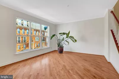 120 Fortnightly Boulevard, Herndon, VA 20170 - Photo 18