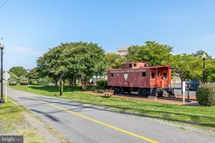 120 Fortnightly Blvd, Herndon, VA 20170 - Photo 62