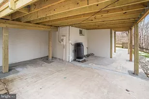 9824 Fosbak Dr, Vienna, VA 22182 - Photo 52