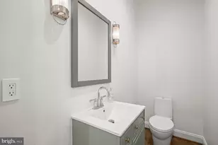 1404 Wynhurst Ln, Vienna, VA 22182 - Photo 8