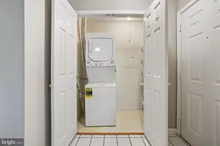 14301 Grape Holly Grove, Centreville, VA 20121 - Photo 12