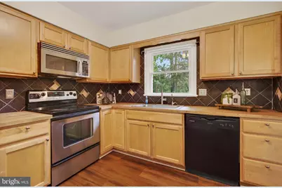 12405 Myterra Way, Herndon, VA 20171 - Photo 14
