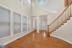 5650 Tower Hill Cir, Alexandria, VA 22315 - Photo 4