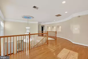 5650 Tower Hill Cir, Alexandria, VA 22315 - Photo 22