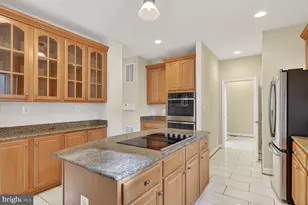 5650 Tower Hill Cir, Alexandria, VA 22315 - Photo 18