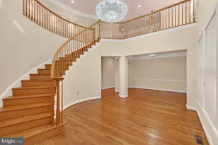 5650 Tower Hill Cir, Alexandria, VA 22315 - Photo 2