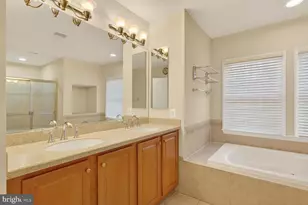 5650 Tower Hill Cir, Alexandria, VA 22315 - Photo 28
