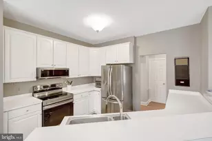 1309 Sundial Dr, Reston, VA 20194 - Photo 4