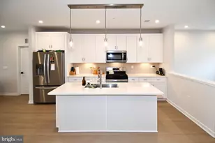 4771 Sully Pt Ln, Chantilly, VA 20151 - Photo 4