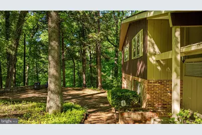 7818 Georgetown Pike, McLean, VA 22102 - Photo 12