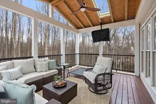 11732 Saddle Crescent Cir, Oakton, VA 22124 - Photo 74