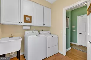 11732 Saddle Crescent Cir, Oakton, VA 22124 - Photo 62