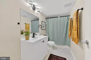 1407 Northgate Square, Reston, VA 20190 - Photo 18