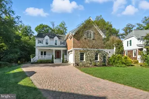 201 Prescott Cir SE, Vienna, VA 22180 - Photo 2