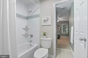 201 Prescott Cir SE, Vienna, VA 22180 - Photo 46