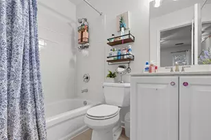 201 Prescott Cir SE, Vienna, VA 22180 - Photo 42