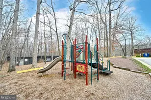 5907 Noblestown Rd, Springfield, VA 22152 - Photo 28