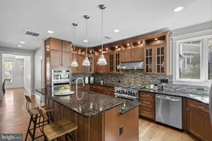 7602 Virginia Ln, Falls Church, VA 22043 - Photo 12