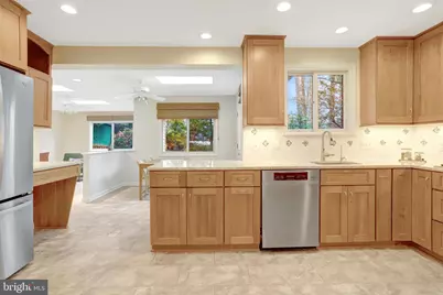 8816 Victoria Road, Springfield, VA 22151 - Photo 12