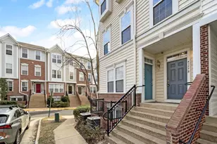 4177 Lochleven Tr, Fairfax, VA 22030 - Photo 8